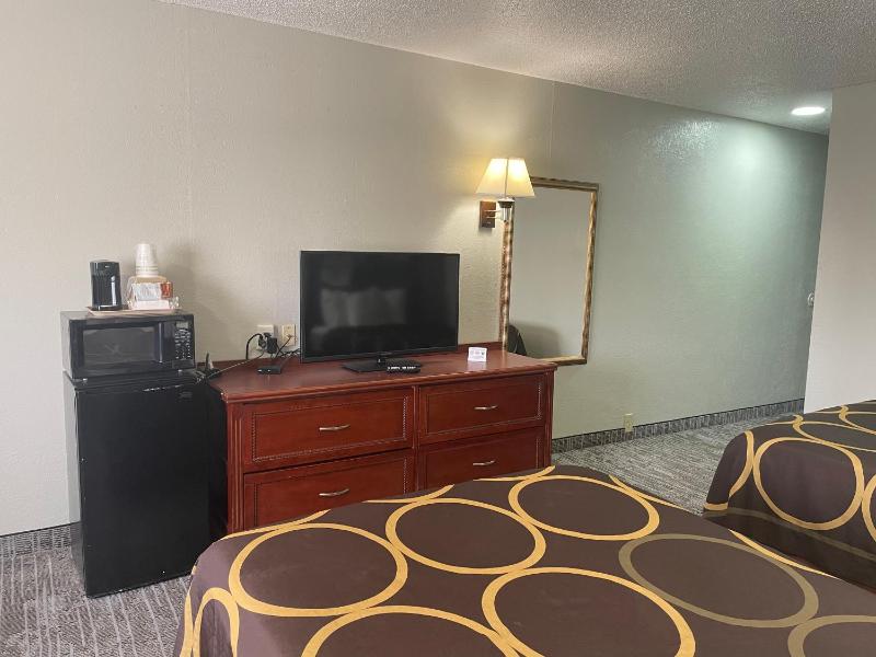 Double Room with Two Double Beds - Non-Smoking image 4