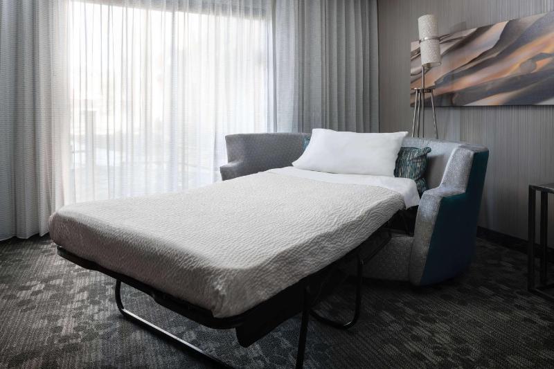 Sonesta Select Phoenix Camelback - image 34
