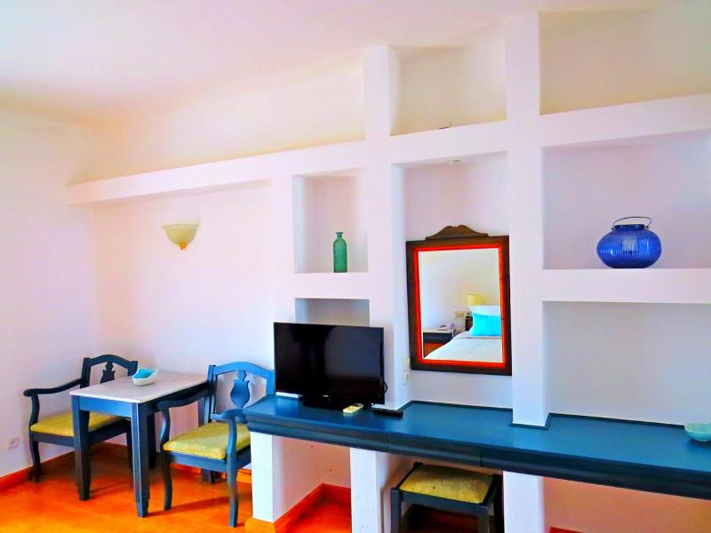 Bungalow with Sea View image 3