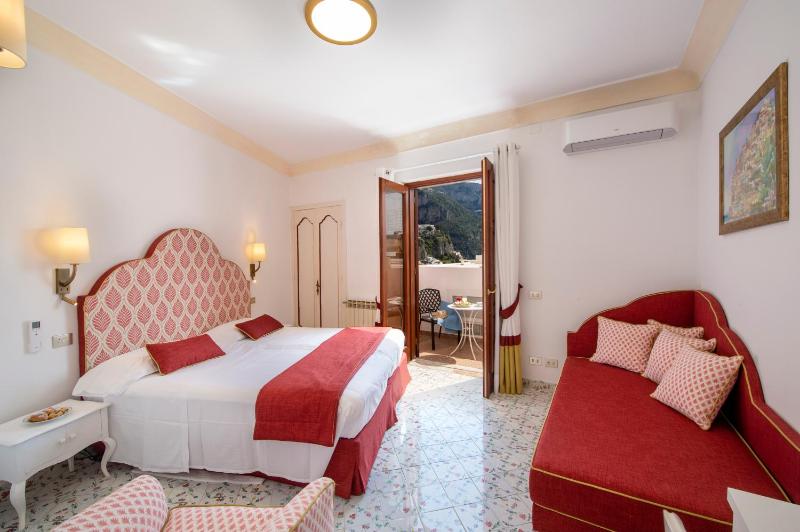 Budget Double Room with Inner Courtyard View image 3
