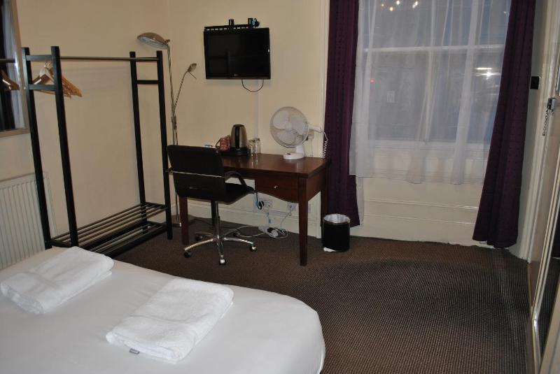 Double Room with Bath image 3