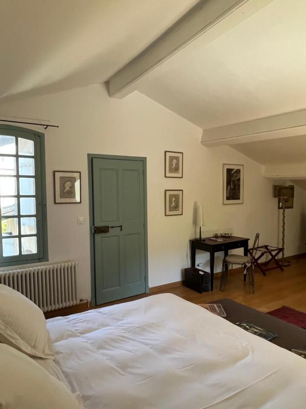 Face au Palais - image 19