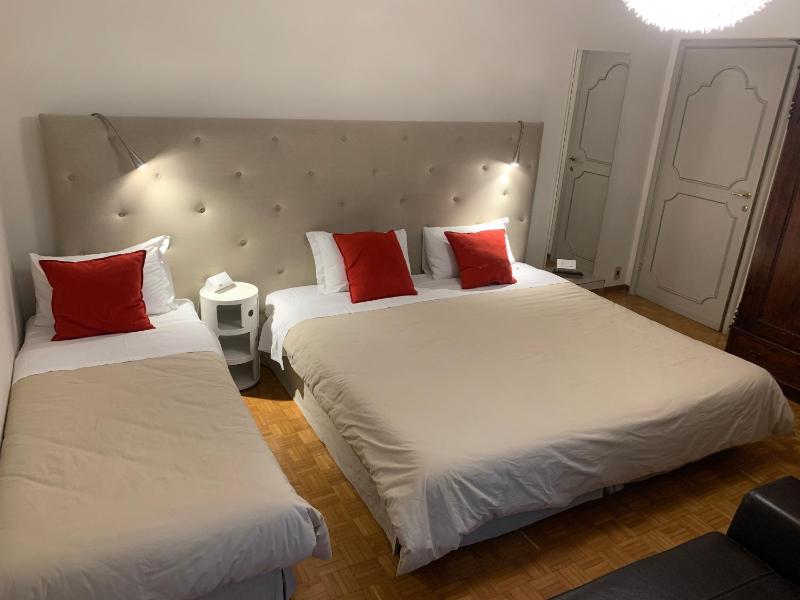 Classic Triple Room image 3