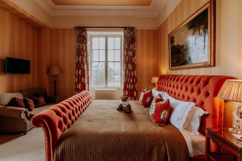 Superior Double or Twin Room image 3