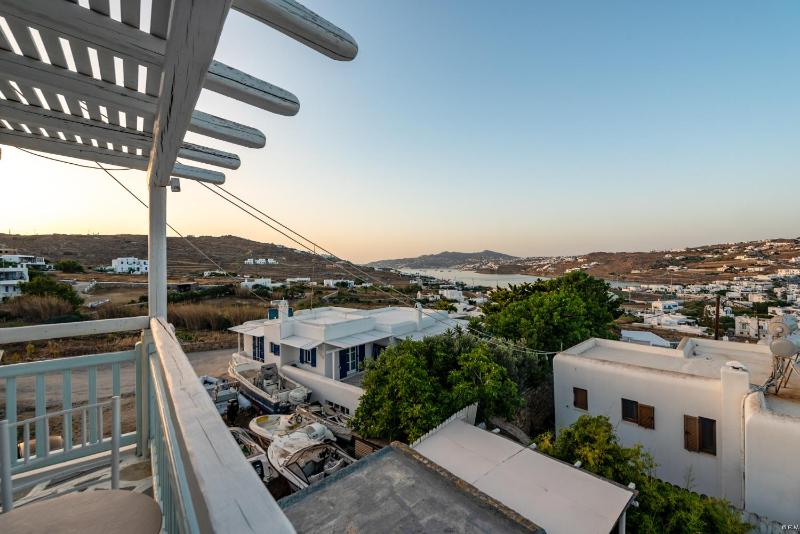 Superior Double or Twin Room with Sea View image 3
