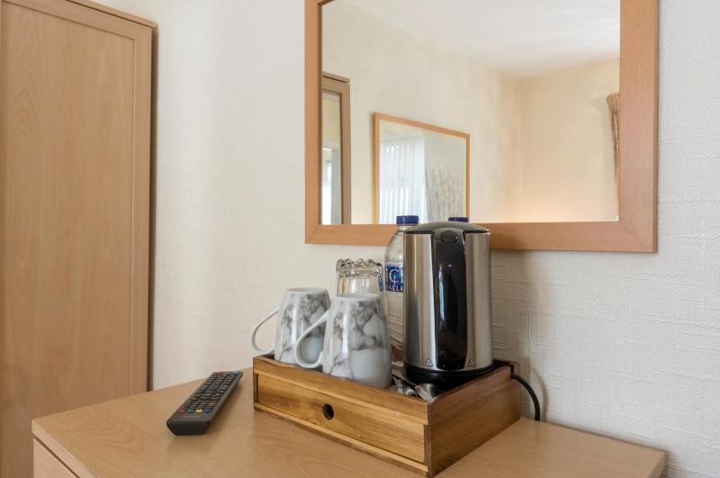 Double Room with Private Bathroom image 4