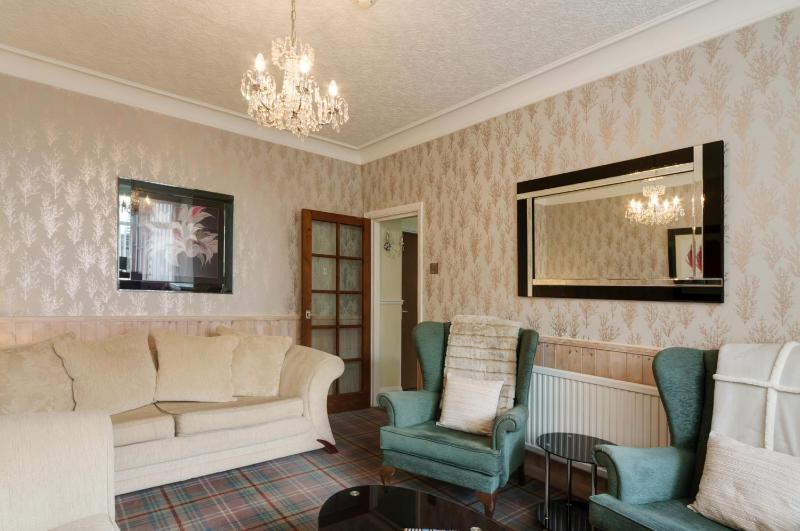 Stoneleigh Hotel - image 21