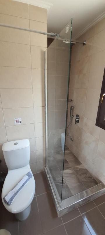 One-Bedroom Suite image 3