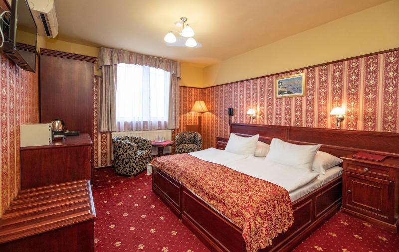 Double or Twin Room image 1