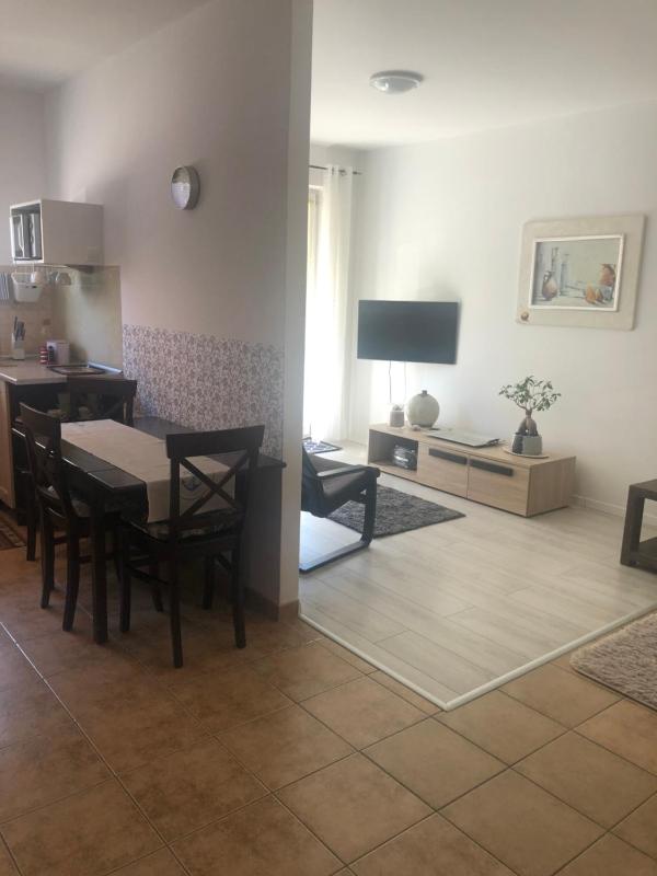 Apartment image 3