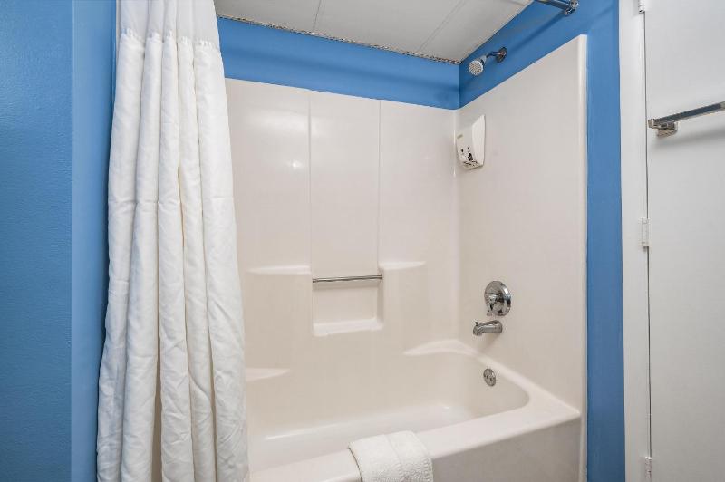 Standard Double Suite-No Pets Allowed image 2