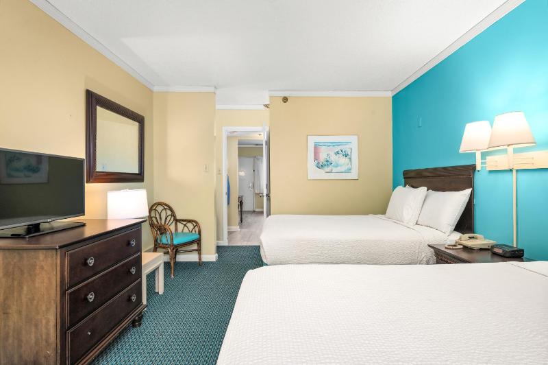 Cayman Suites Hotel - image 12