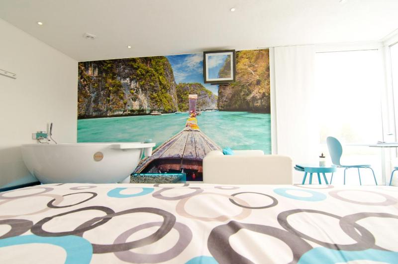 Suite image 2