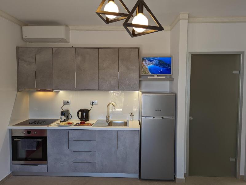 Natura Luxury Suites Parga - image 7