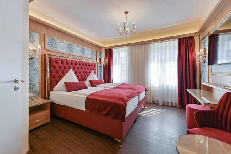 Superior Double Room image 1