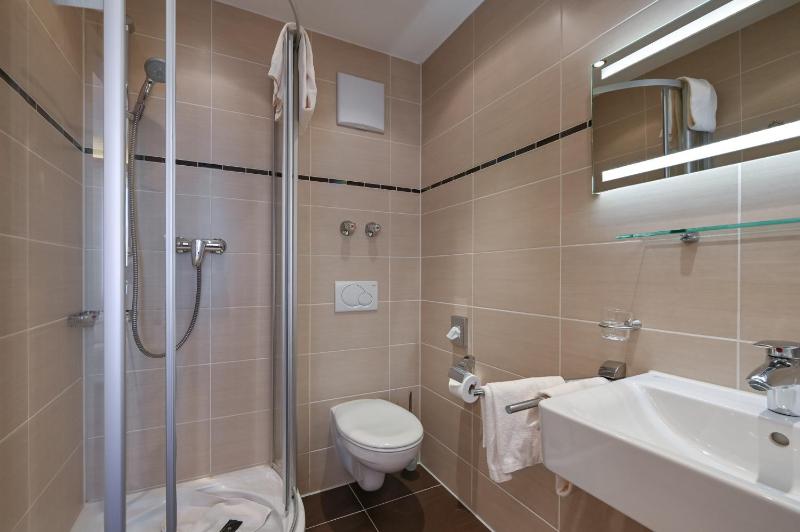 Superior Double Room image 2