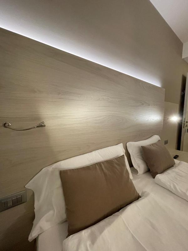 Economy Double Room image 1