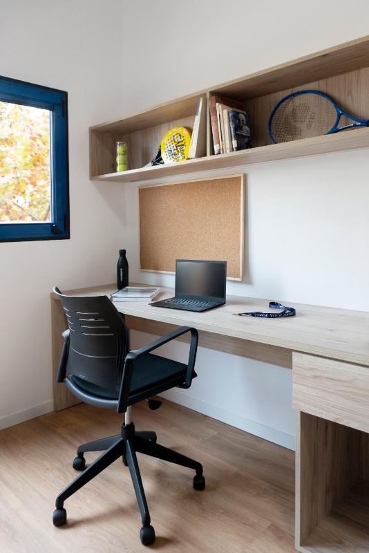 Basic Single Room image 3