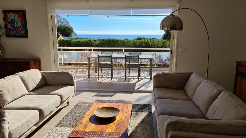 CASSIS Plage & Calanques - image 1