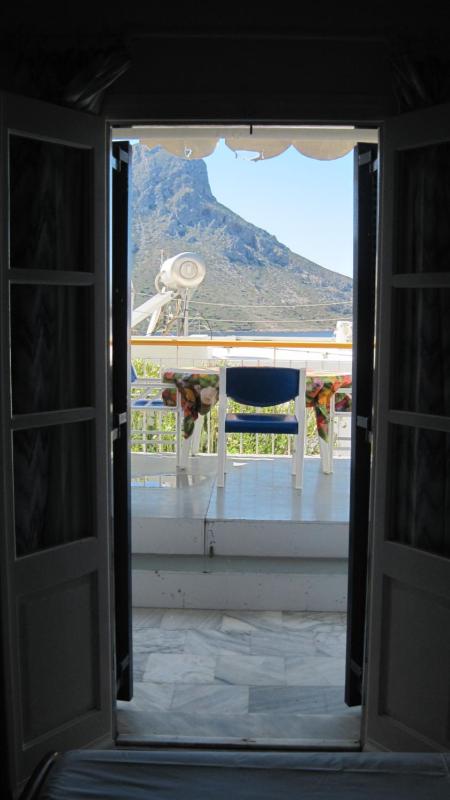One-Bedroom Apartment Side Sea View image 2