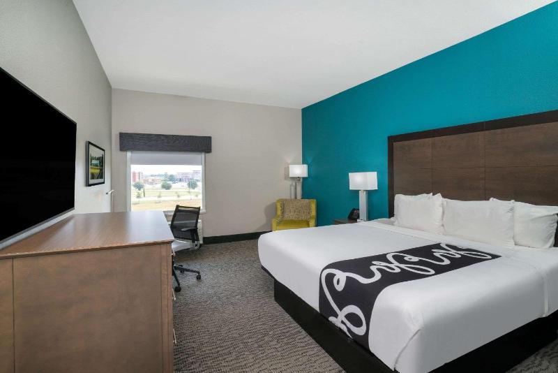 King Room - Non-Smoking image 1