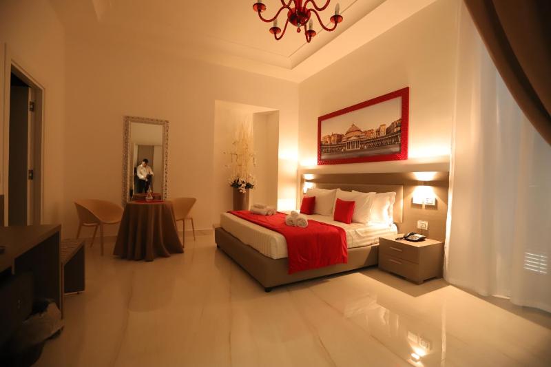 Suite with Balcony image 2