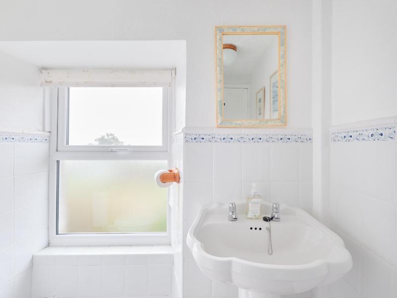 Finest Retreats - West Cottage at Goldsithney - image 19
