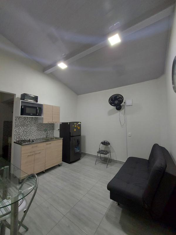 Aparta estudio amoblado 2 Medellin San joaquin - image 11