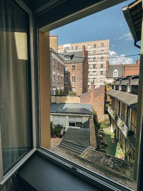 Double or Twin Room Patio Side image 4