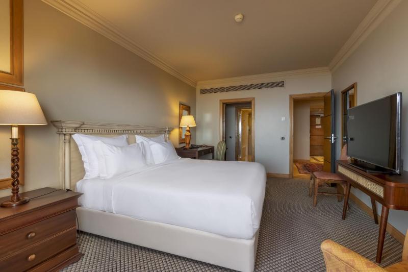 Superior Suite with Sea View image 1