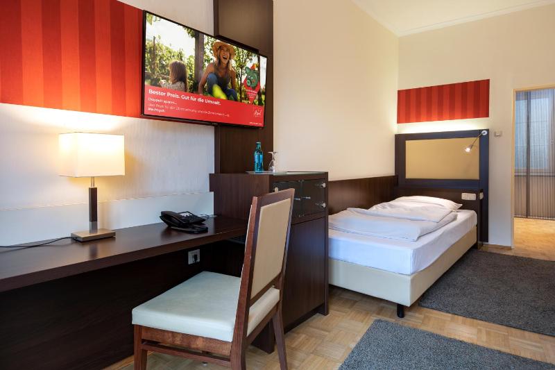 Business Single Room image 4