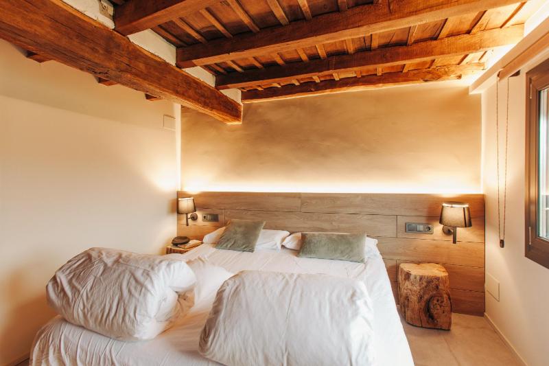 Double or Twin Room image 3