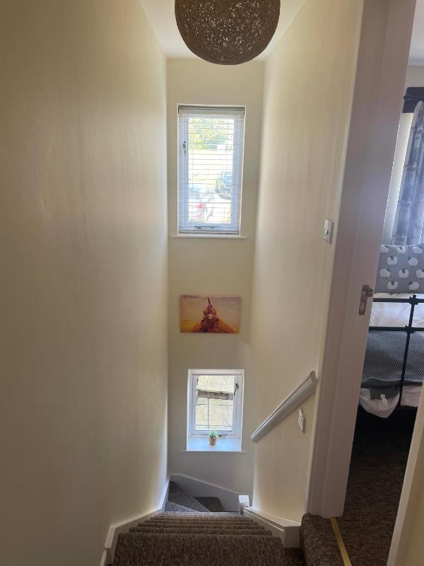 Two-Bedroom House image 4