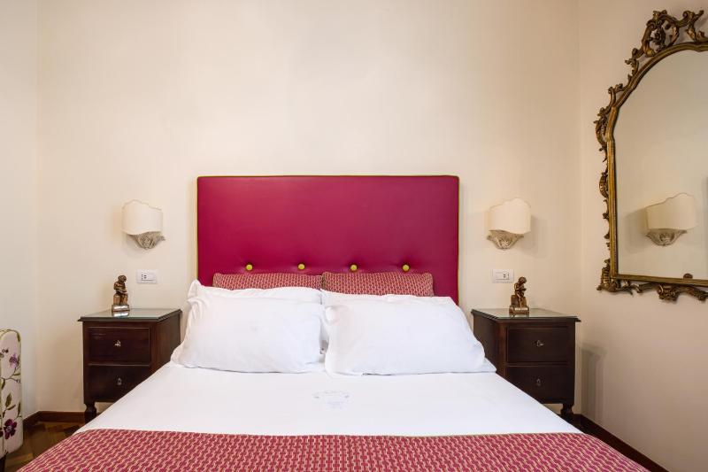 Superior Double Room image 4