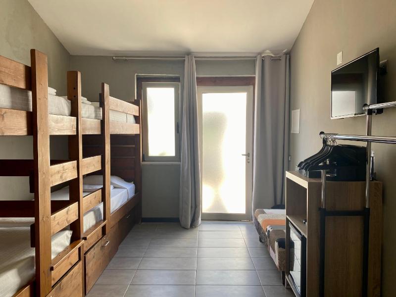 Quadruple Room image 4