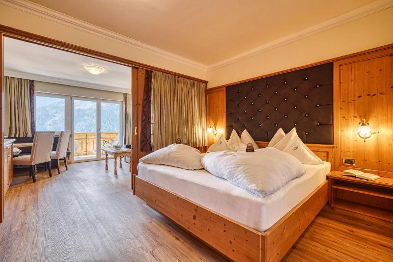 Suite image 3