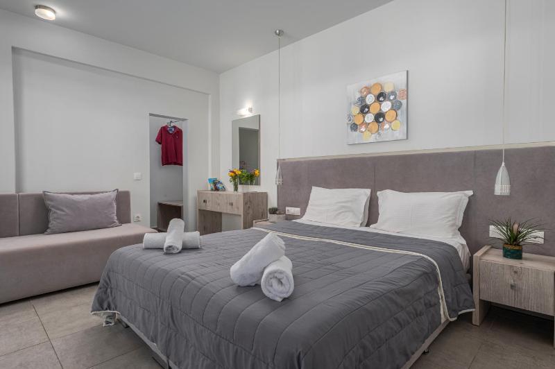 One-Bedroom Suite image 4