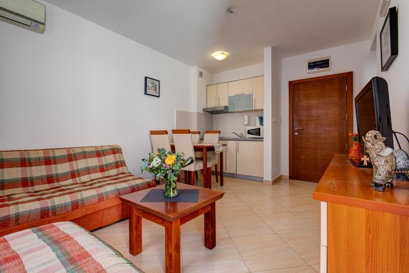 One-Bedroom Apartment with Balcony image 3