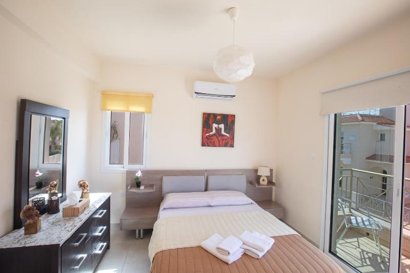 George's Lux Villa - image 14