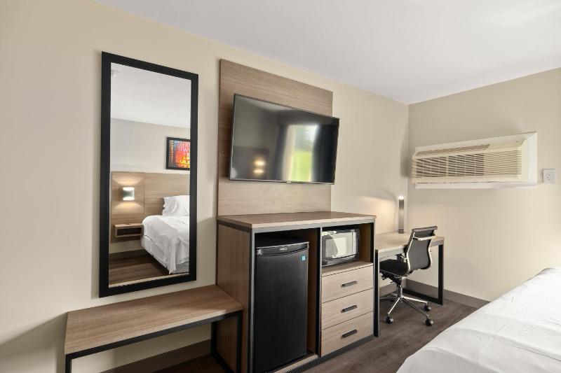 Double Room image 4