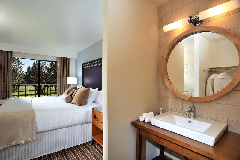 King Suite image 3