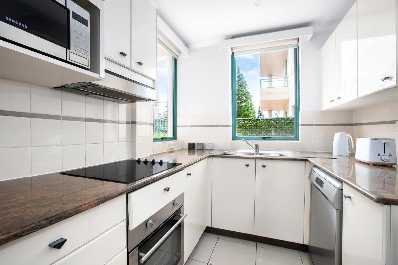 Two-Bedroom Apartment with Terrace image 3