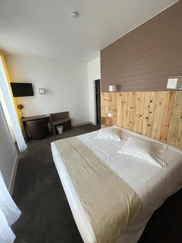 Superior Double Room image 2