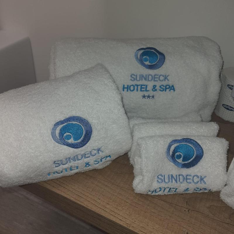Sundeck Hotel - image 35
