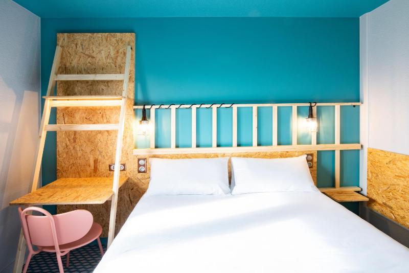 Double Room image 3