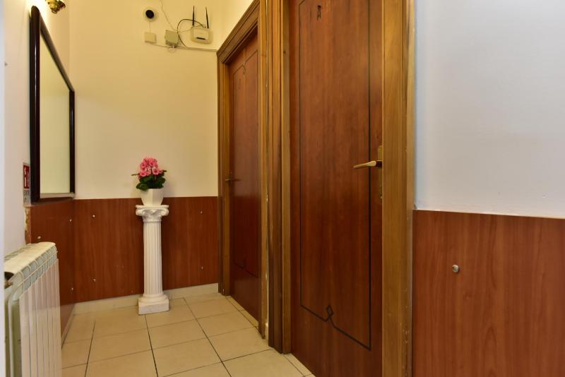 Quadruple Room image 2