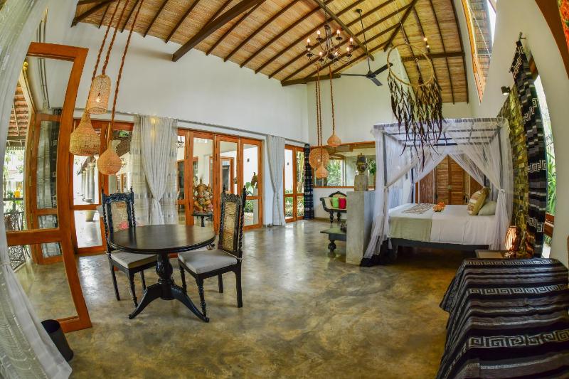 TROPICAL HOUSE - Jungleside Villa - image 20