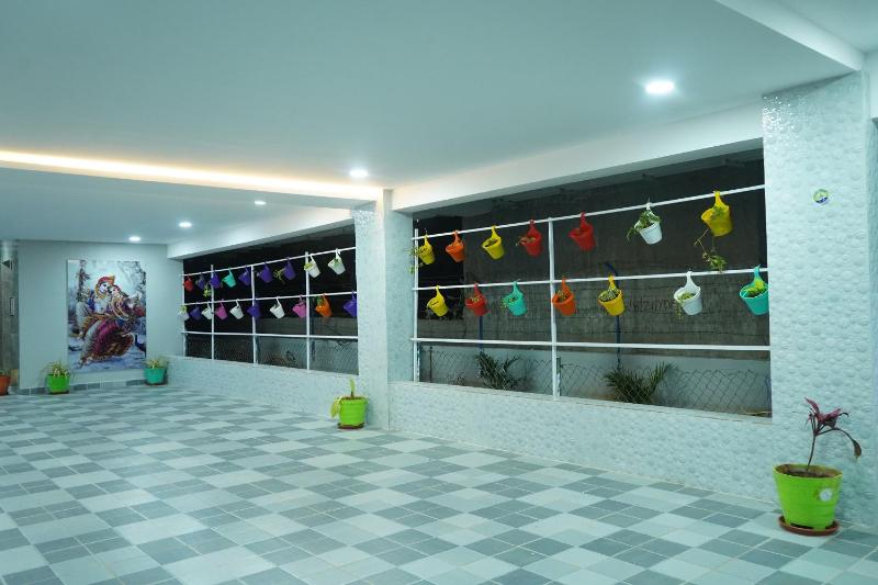 Hotel CannyStay RRR Marina - image 29