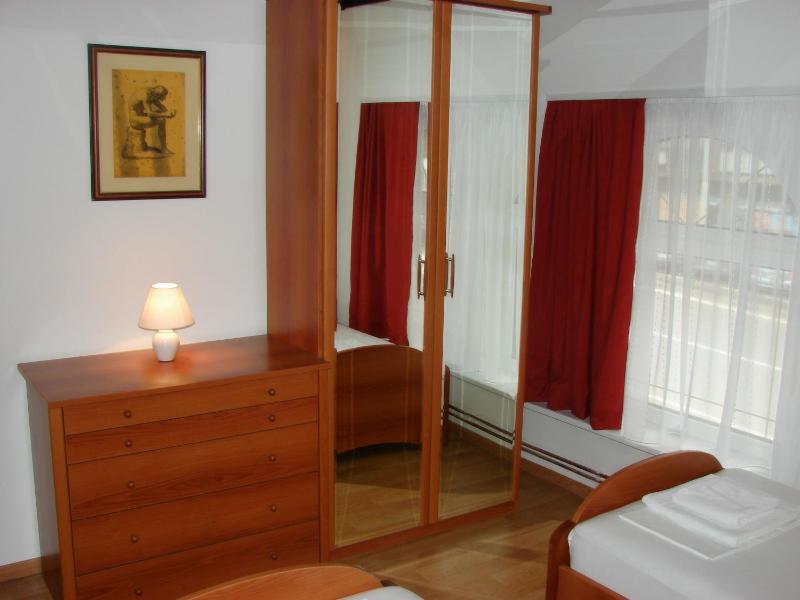 Apartment - Split Level image 3