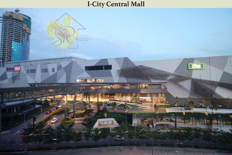 I-City Homestay@5 min walk to shopping Mall - image 2